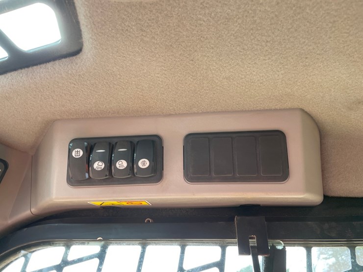 caterpillar-289d-image-44