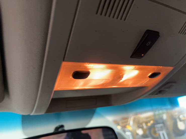 2013-chevrolet-3500-image-55