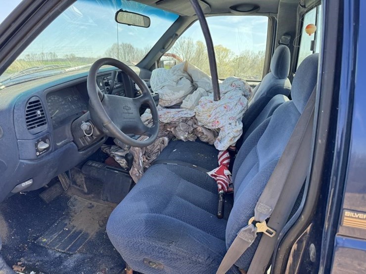 1996-chevrolet-silverado-1500-image-10