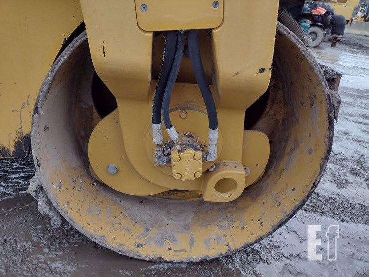 2010-caterpillar-cb34xw-image-15