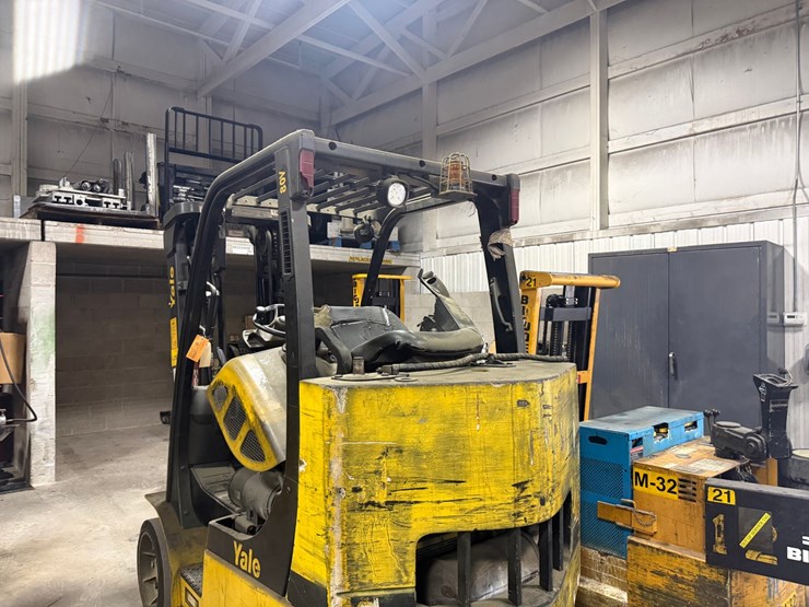 #2012-•-yale-forklift-(non-runner)-image-8