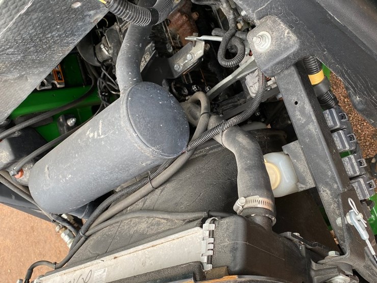 2018-john-deere-1550-image-16