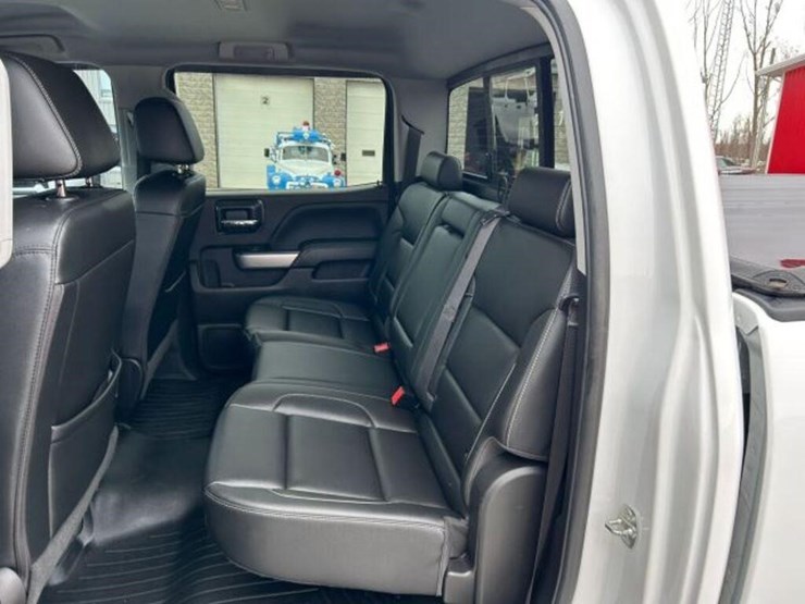 2018-chevrolet-silverado-1500-ltz-image-45