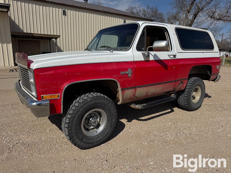1982-chevrolet-k5-image-1