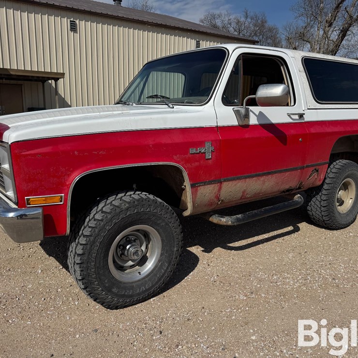 1982 CHEVROLET K5