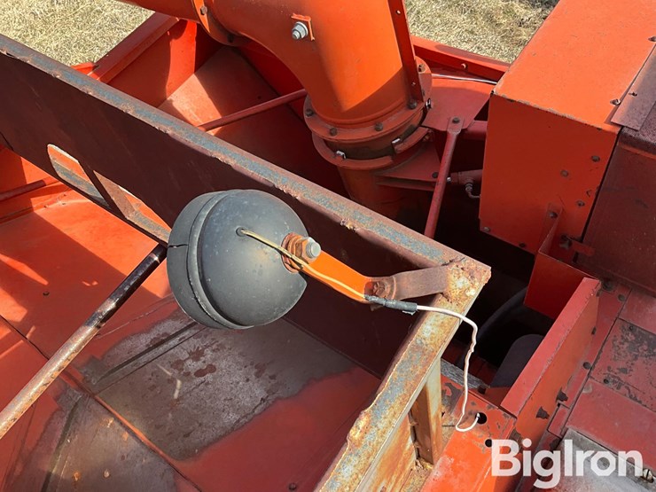 massey-ferguson-750-image-17