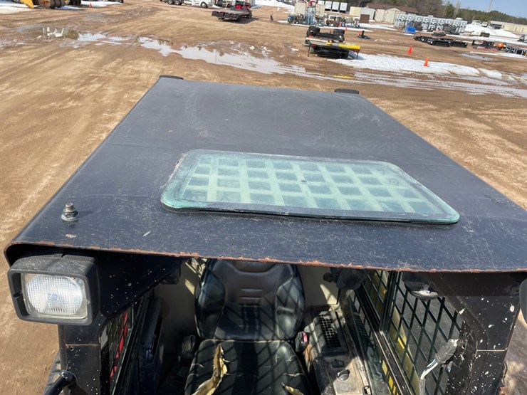 caterpillar-247b3-image-32