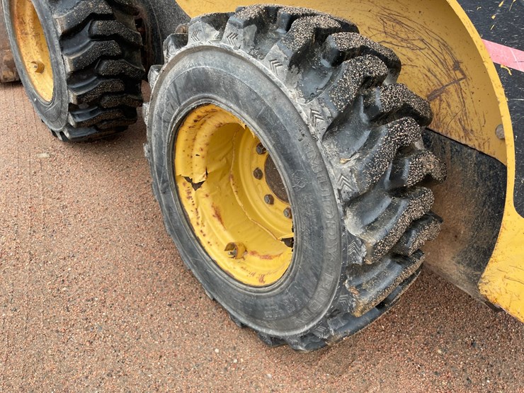 2005-caterpillar-252b-image-18