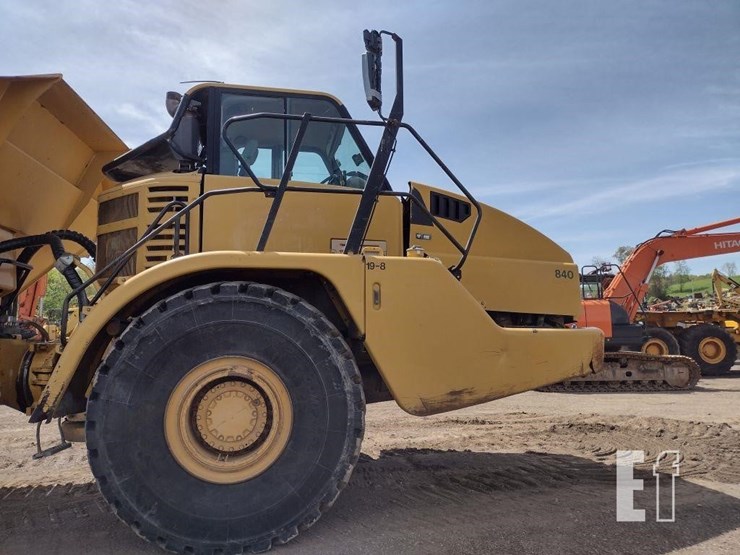 2007-caterpillar-740-image-25
