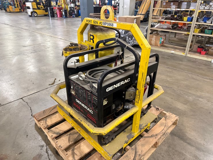 #2034-•-generac-portable-generator-image-3