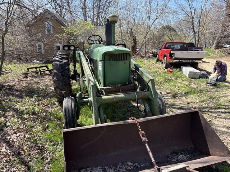 john-deere-3020-image-12