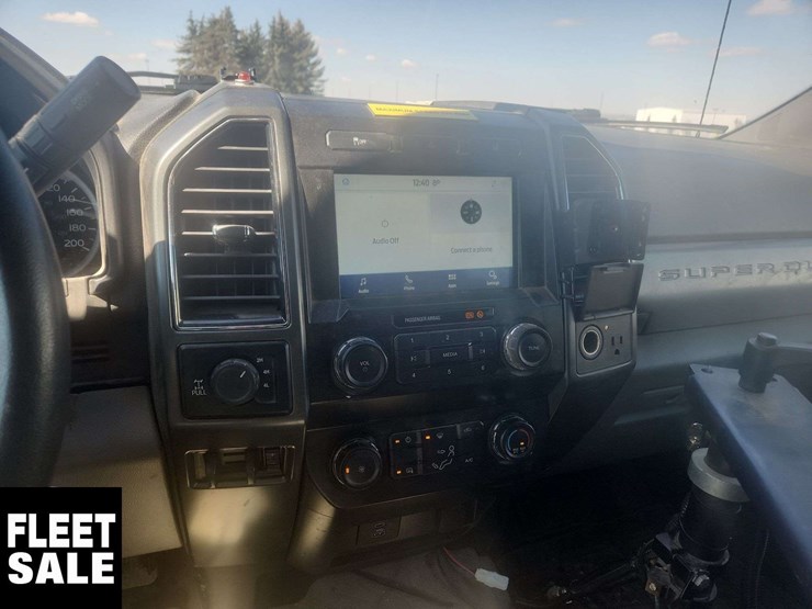 2020-ford-f350-image-17
