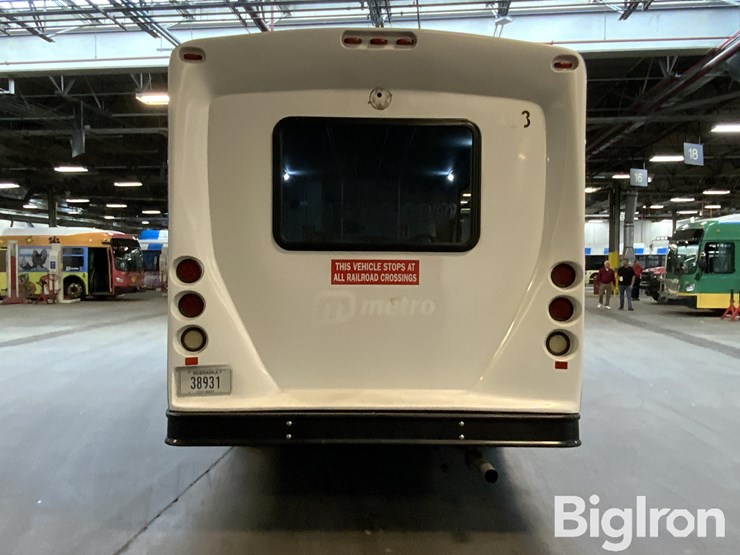 2016-ford-e450-image-6