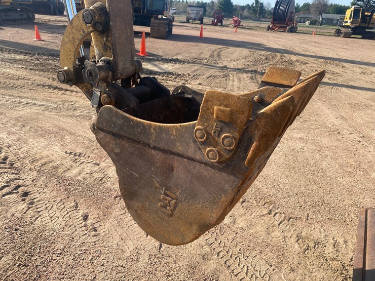 caterpillar-303c-cr-image-9