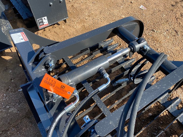#4113-•-new-jct-84"-skeleton-rock-grapple-bucket-image-9