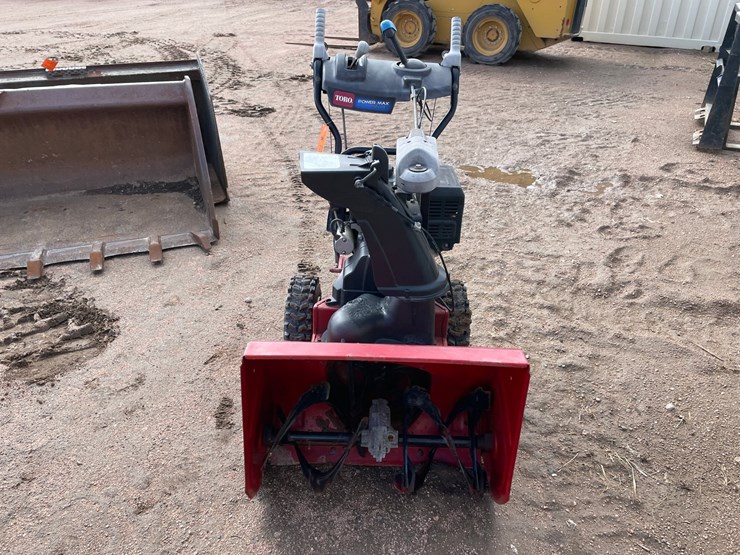 #1541-•-toro-7240e-24"-snow-blower-image-2
