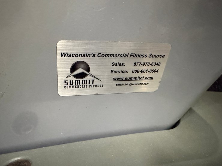 #2067-•-matrix-treadmill-image-6