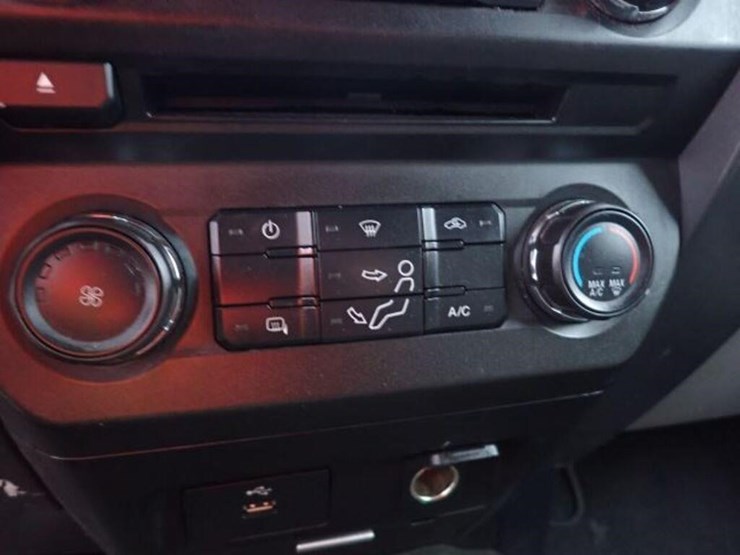 2017-ford-f250-xlt-image-26