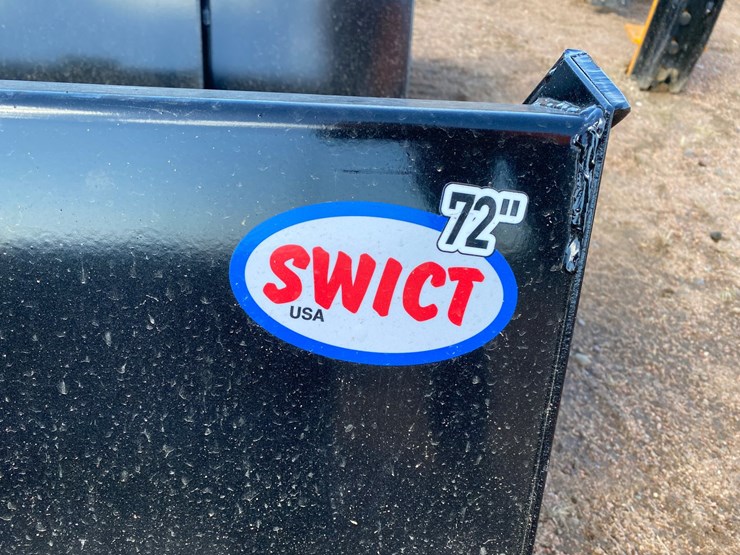 #4053-•-swict-72"-skid-steer-bucket-image-6