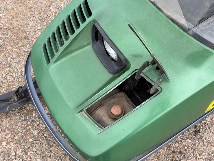 john-deere-400-image-11