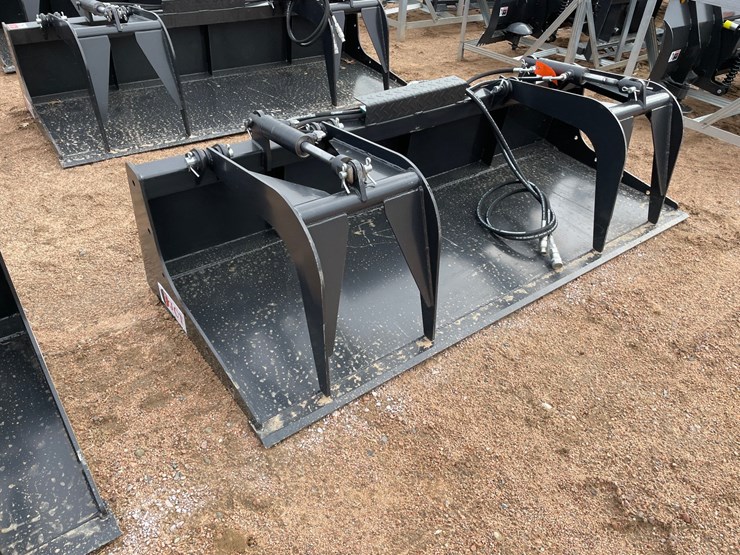 #4130-•-84"-jct-smooth-edge-grapple-bucket-image-3