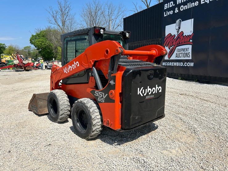 2016-kubota-ssv65-image-2