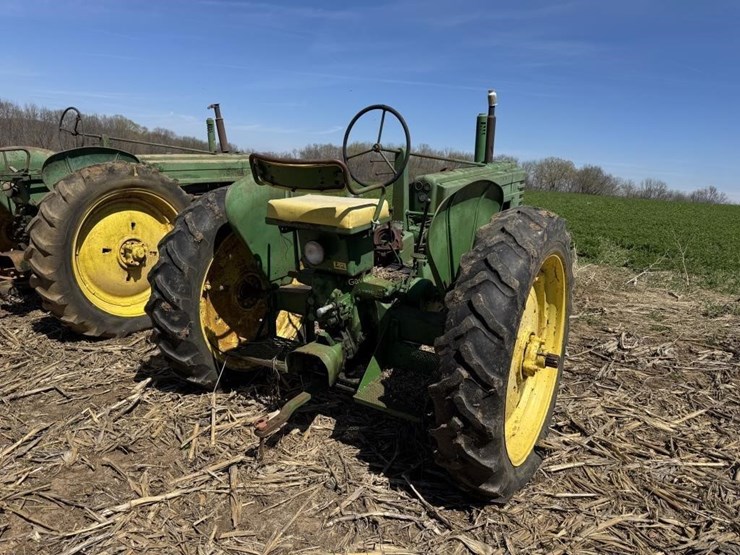 john-deere-b-image-8