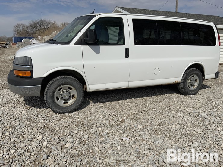 2014-chevrolet-express-g2500-image-1