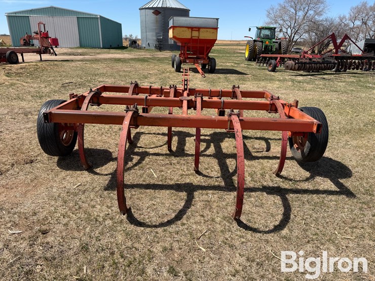 allis-chalmers-1600-image-5