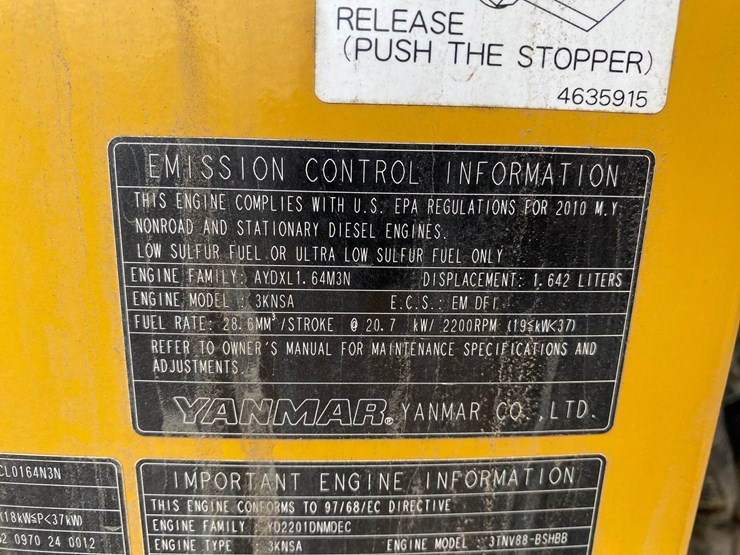 2011-deere-27d-image-22