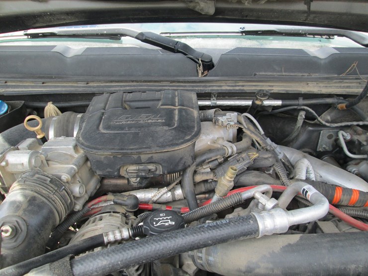 2011-chevrolet-2500hd-image-23