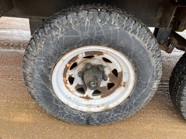 #1575-•-28'6"-pontoon-barge-with-crane-(no-title)-image-28