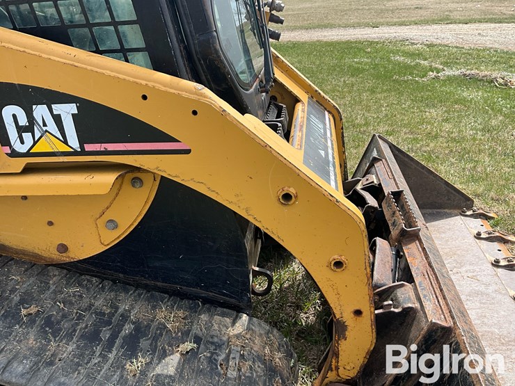 2005-caterpillar-247b-image-17