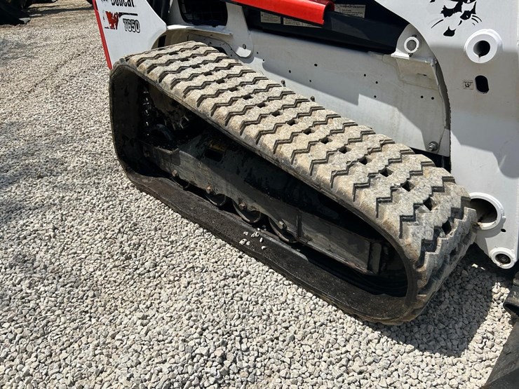 2019-bobcat-t650-image-12