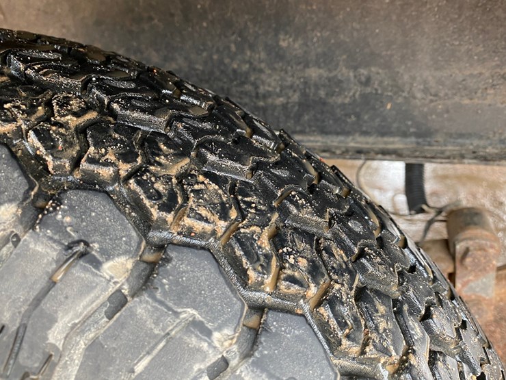 #1575-•-28'6"-pontoon-barge-with-crane-(no-title)-image-29