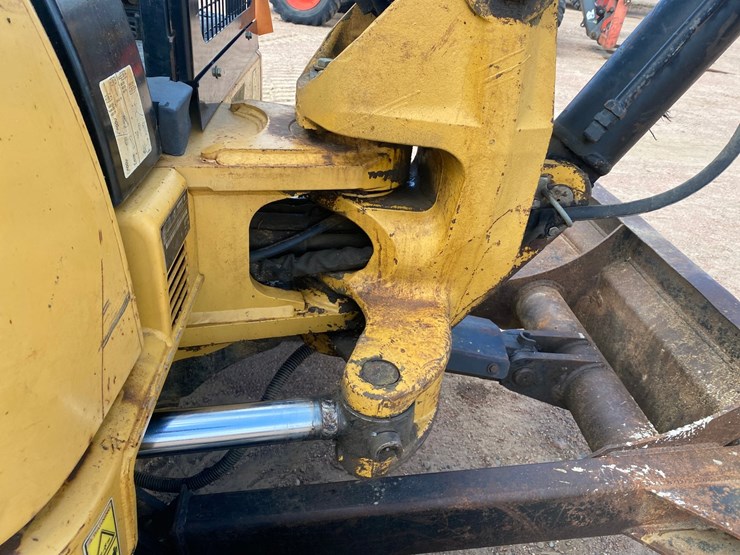 caterpillar-305c-cr-image-36