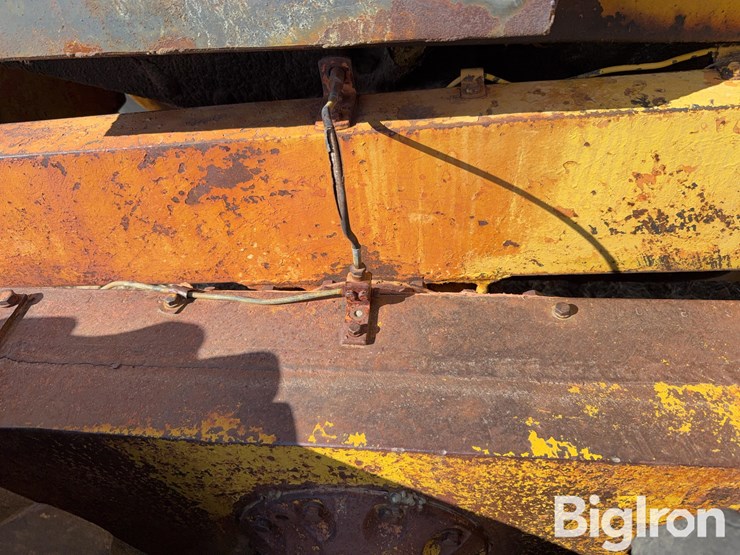caterpillar-12-image-15