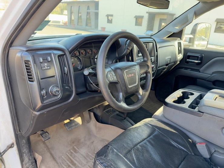 2014-gmc-sierra-1500-image-19