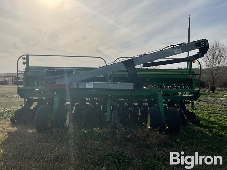 john-deere-750-image-6