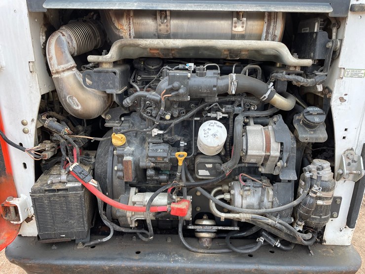 2016-bobcat-t770-image-27