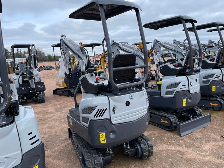 #5515-•-new-ats-me18-mini-excavator-image-4
