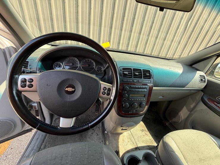 2006-chevrolet-uplander-lt-image-17