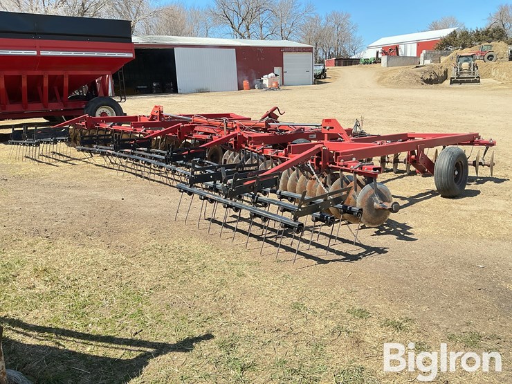 case-ih-3900-image-5