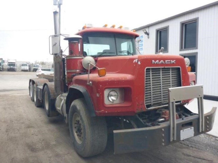 2002-mack-rb688s-image-3