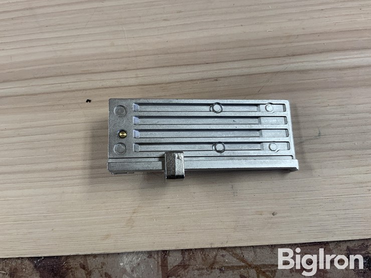various-hand-tools-image-18