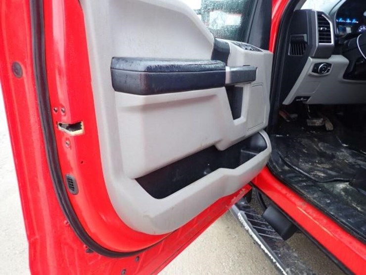 2017-ford-f250-xlt-image-34