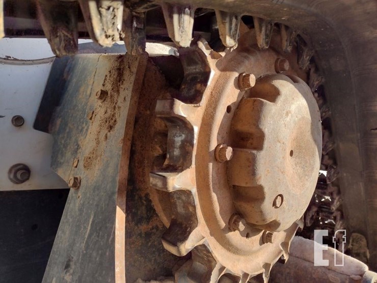 2020-bobcat-t870-image-23