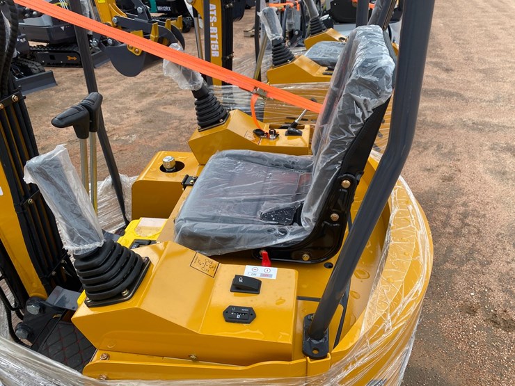 #5541-•-new-ats-rt15r-mini-excavator-image-9