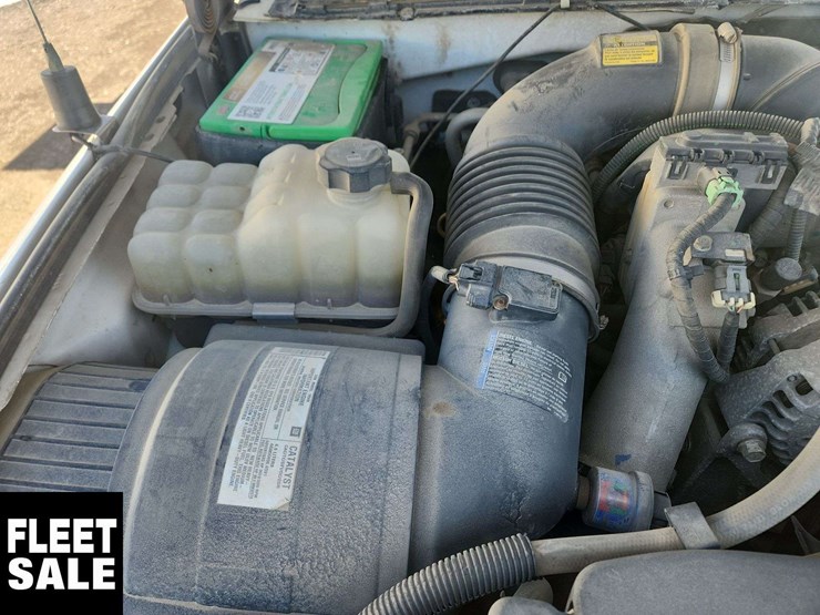 2006-gmc-sierra-3500-image-33