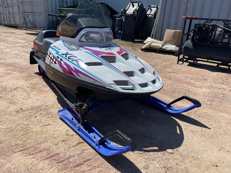 #1590-•-1996-polaris-indy-xcr-600-snowmobile-(no-reg-card)-image-2